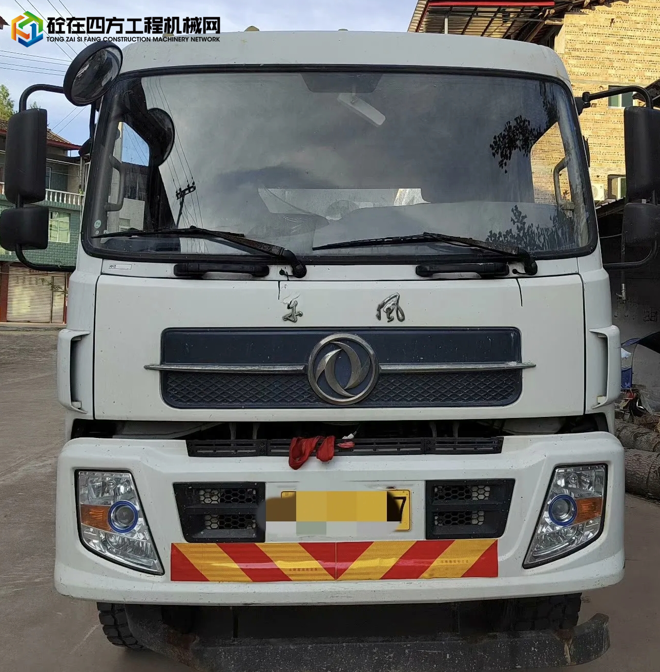 https://images.tongzsf.com/tong/truck_machine/20250716/168774d12f3b8a.jpg
