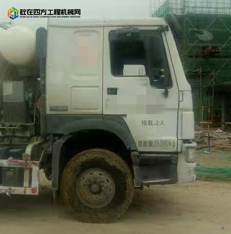 https://images.tongzsf.com/tong/truck_machine/20250717/168789dc3ce2f6.jpg