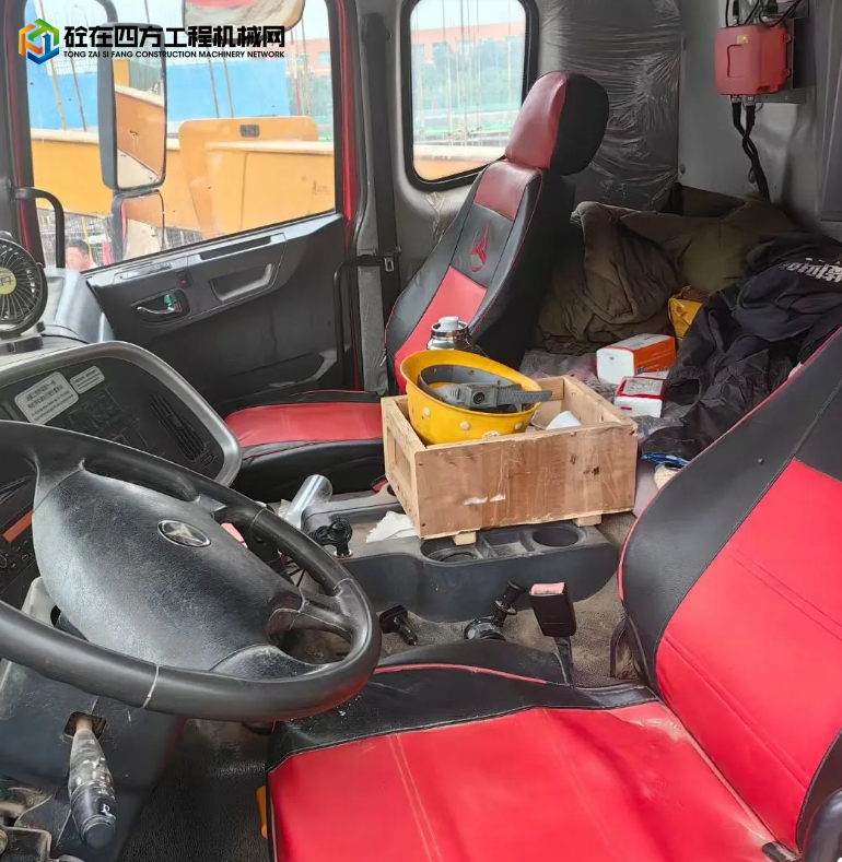 https://images.tongzsf.com/tong/truck_machine/20250717/16878becf2482b.jpg