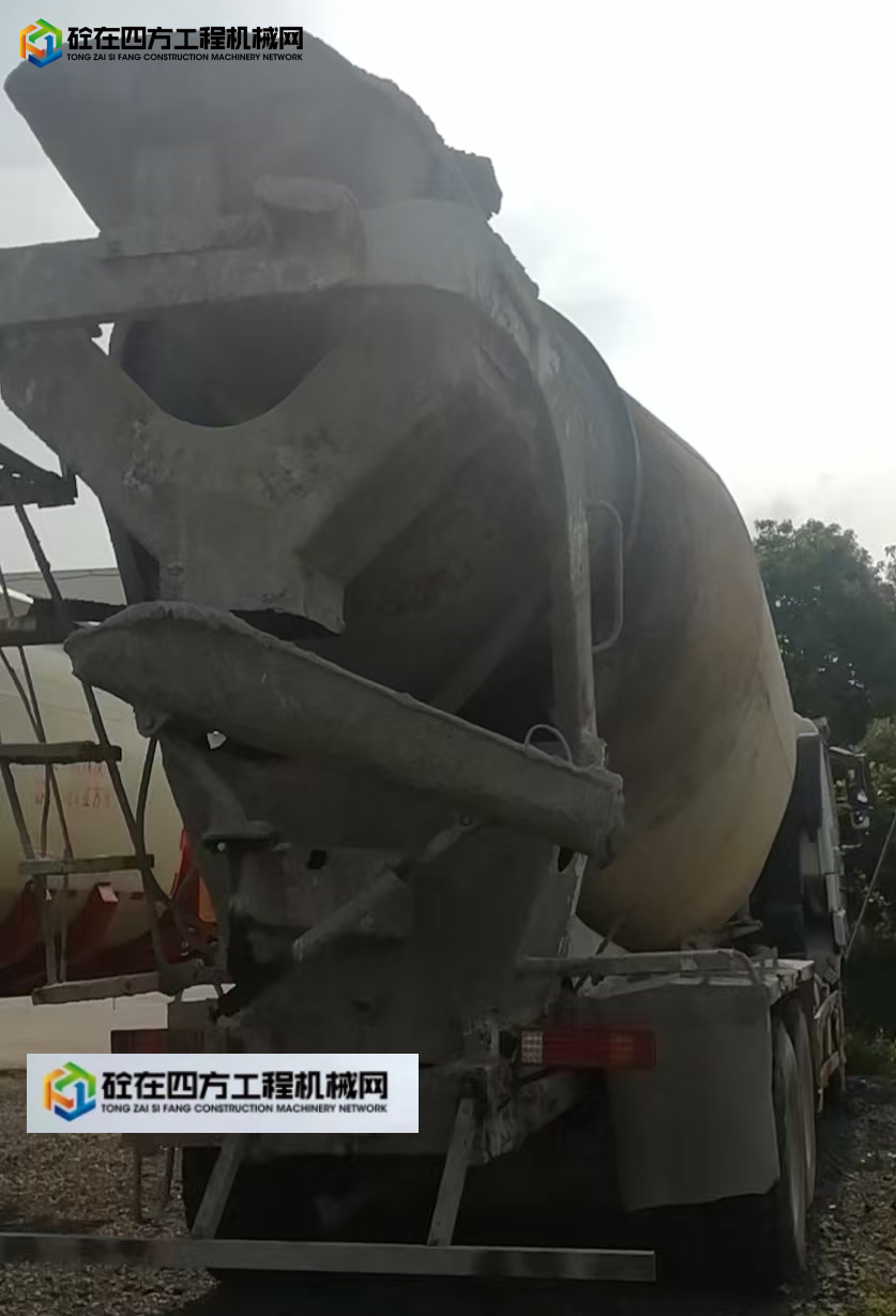 https://images.tongzsf.com/tong/truck_machine/20250718/16879ad27876c9.jpg