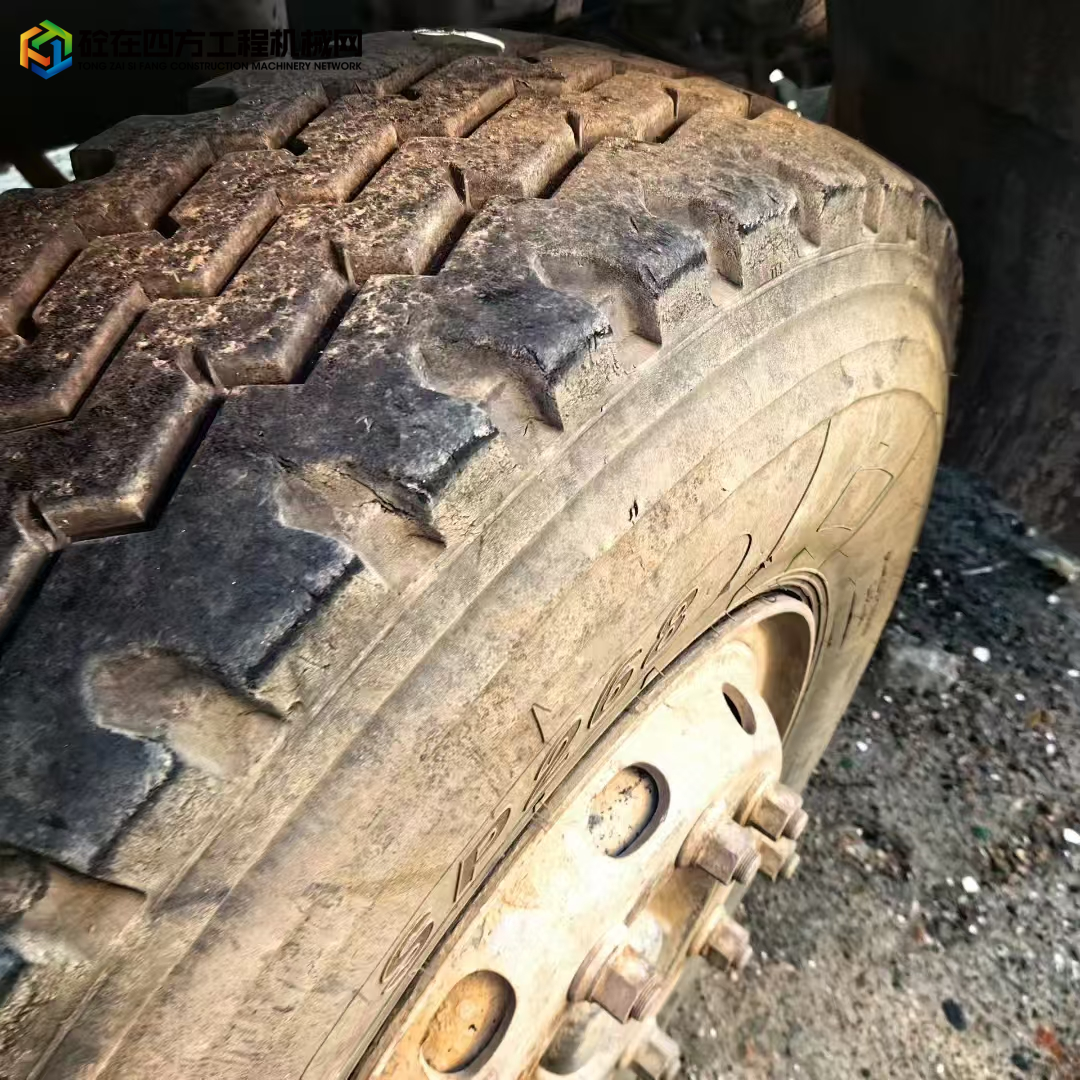 https://images.tongzsf.com/tong/truck_machine/20250718/1687a000ac6ab8.jpg