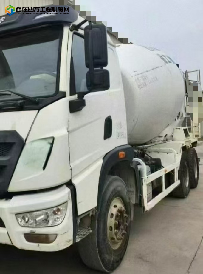 https://images.tongzsf.com/tong/truck_machine/20250718/1687a19d847d32.jpg