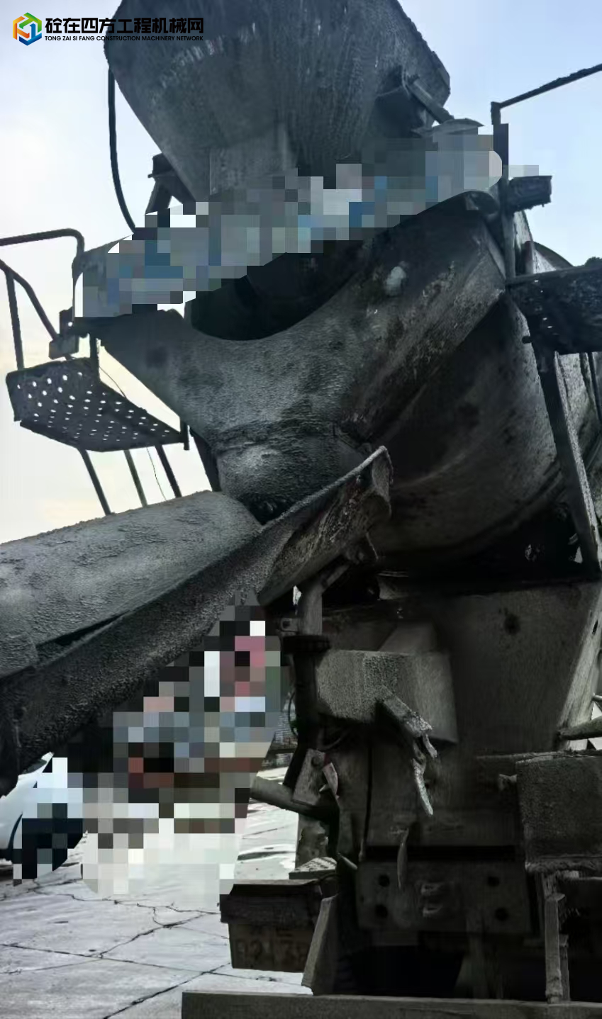https://images.tongzsf.com/tong/truck_machine/20250721/1687db674cb26e.jpg