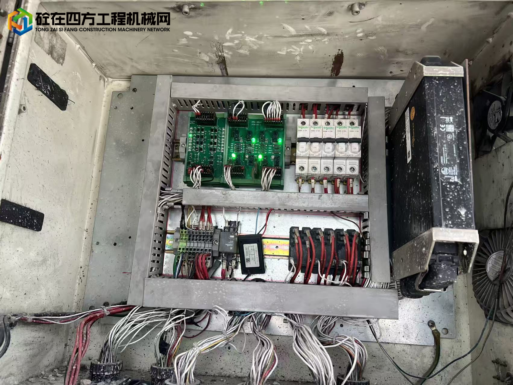 https://images.tongzsf.com/tong/truck_machine/20250721/1687df4f10103b.jpg