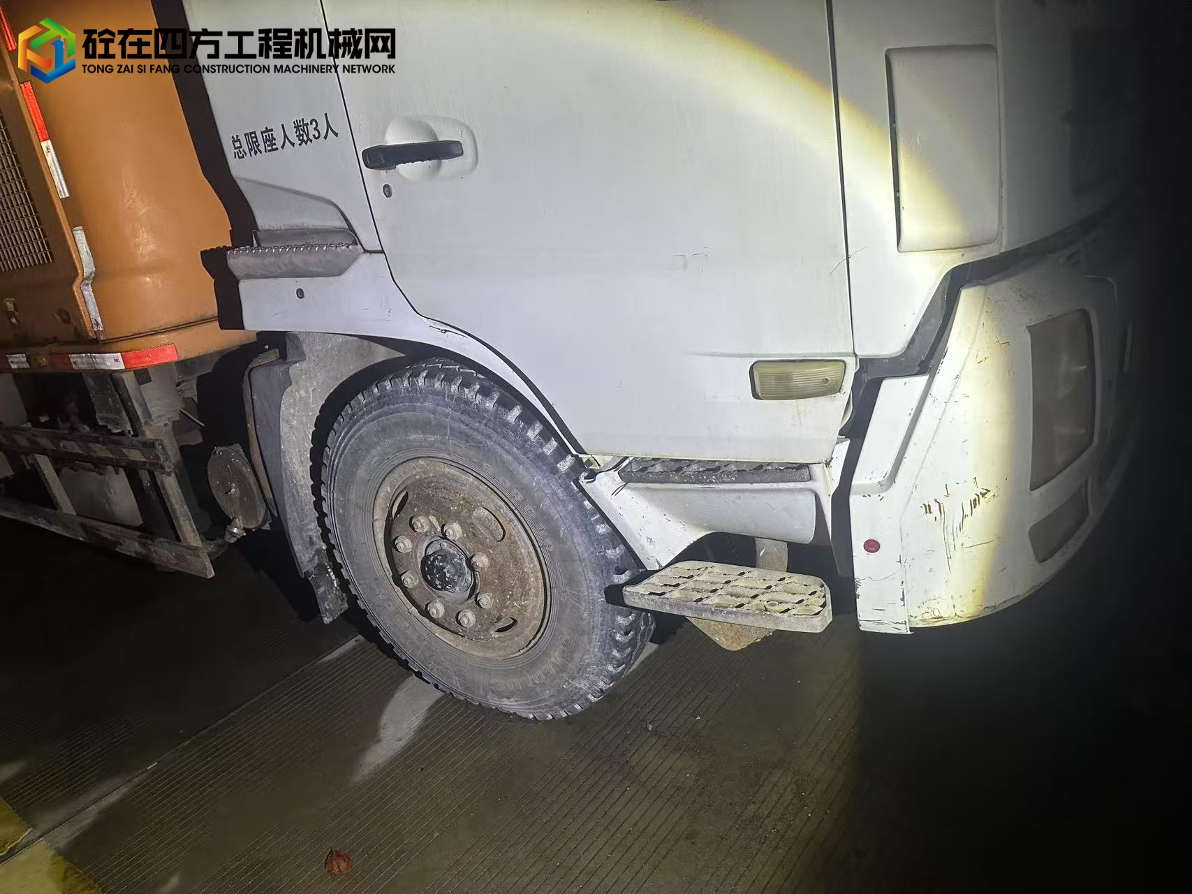 https://images.tongzsf.com/tong/truck_machine/20250722/1687f074a1a4b2.jpg
