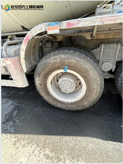 https://images.tongzsf.com/tong/truck_machine/20250723/1688047ee87c7d.jpg