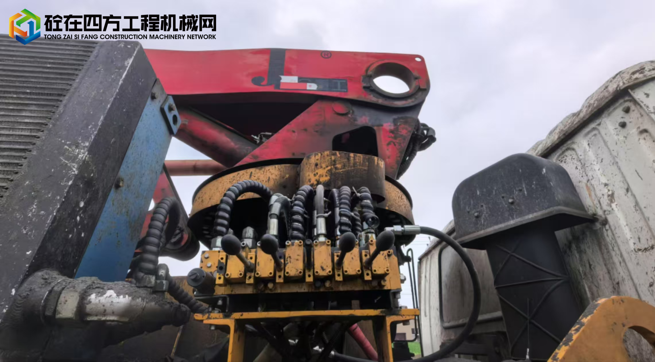 https://images.tongzsf.com/tong/truck_machine/20250728/16886d3649d0e0.jpg