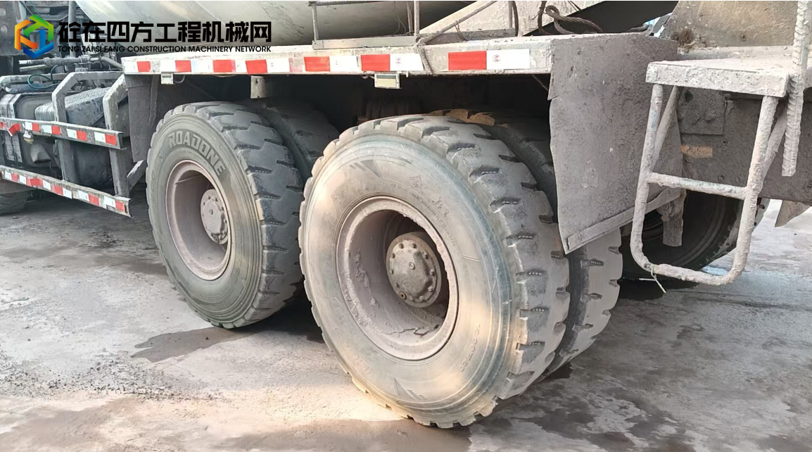https://images.tongzsf.com/tong/truck_machine/20250731/1688ae2e1ebab9.png