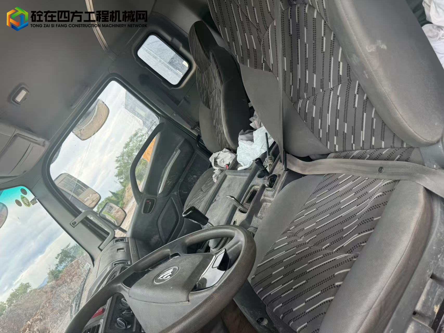 https://images.tongzsf.com/tong/truck_machine/20250731/1688b348644096.jpg