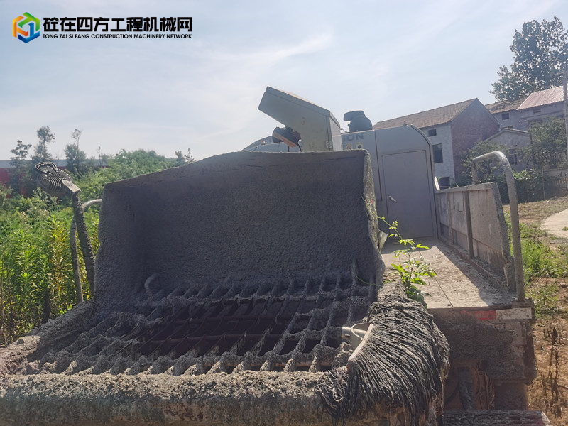 https://images.tongzsf.com/tong/truck_machine/20250801/1688c12f95865f.jpg