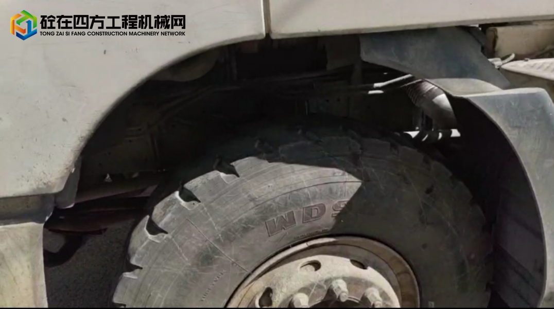 https://images.tongzsf.com/tong/truck_machine/20250801/1688c1c8b31f80.jpg
