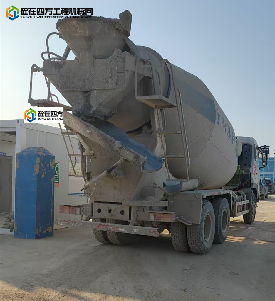 https://images.tongzsf.com/tong/truck_machine/20250801/1688c217df29b0.jpg
