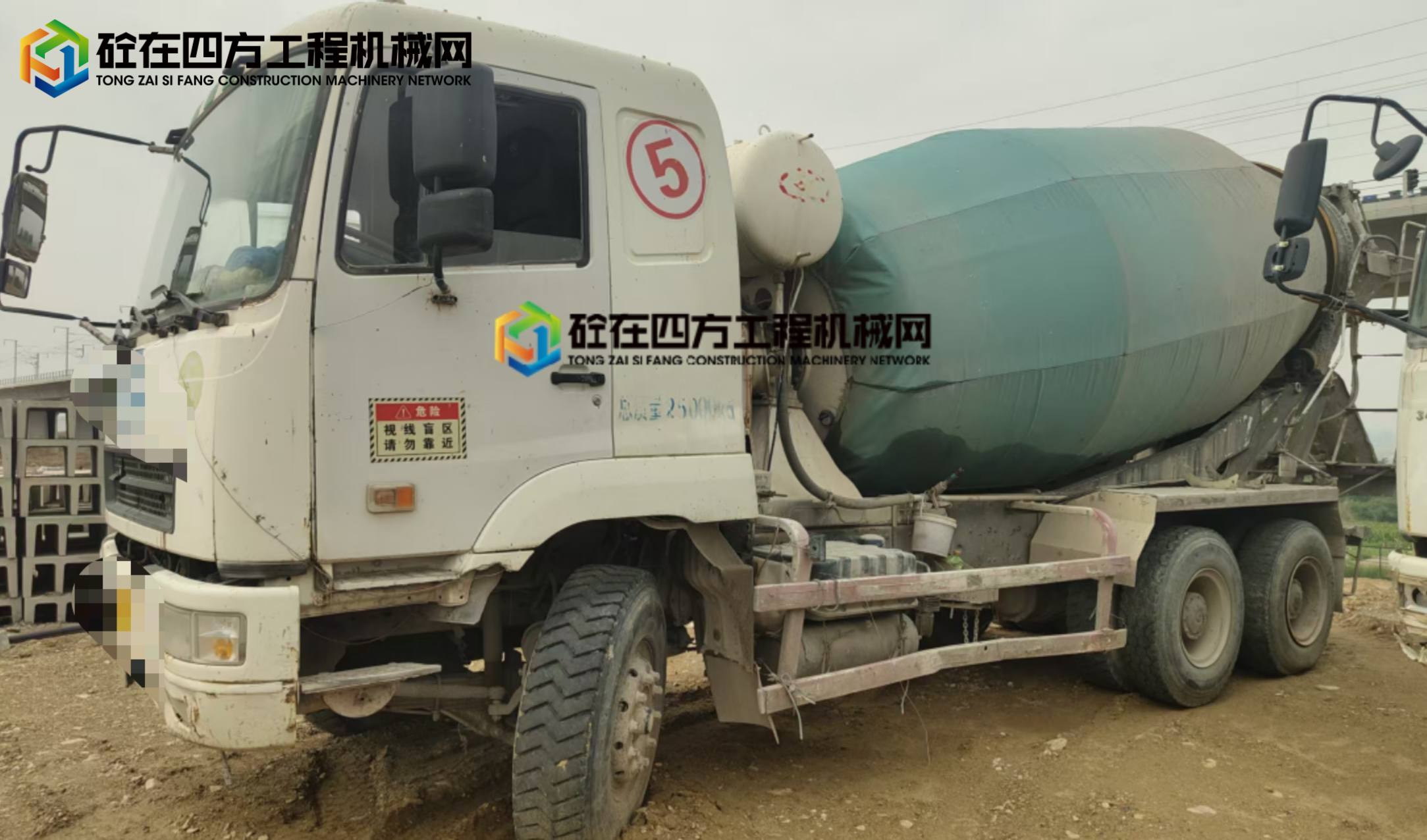 https://images.tongzsf.com/tong/truck_machine/20250801/1688c30df2116e.jpg