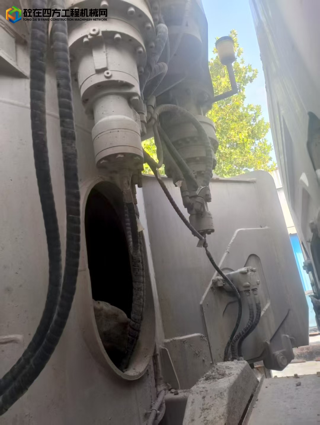 https://images.tongzsf.com/tong/truck_machine/20250802/1688dd7c2be42c.jpg
