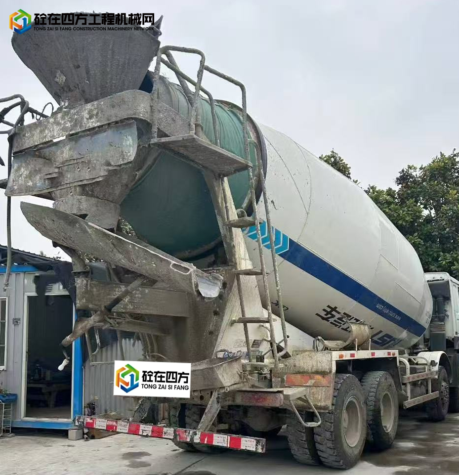 https://images.tongzsf.com/tong/truck_machine/20250803/1688ebea6cb2f7.jpg