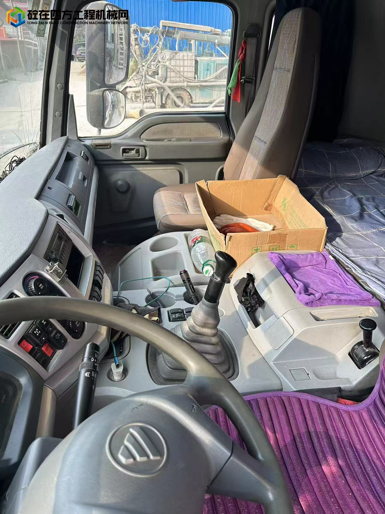 https://images.tongzsf.com/tong/truck_machine/20250803/1688effe0246d3.jpg