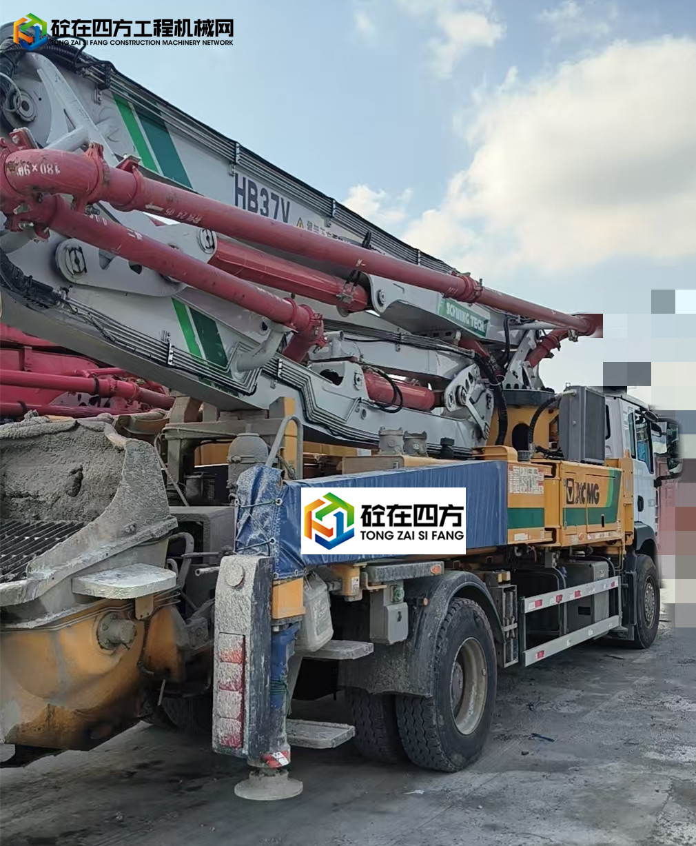 https://images.tongzsf.com/tong/truck_machine/20250804/1689009a9d9b36.jpg