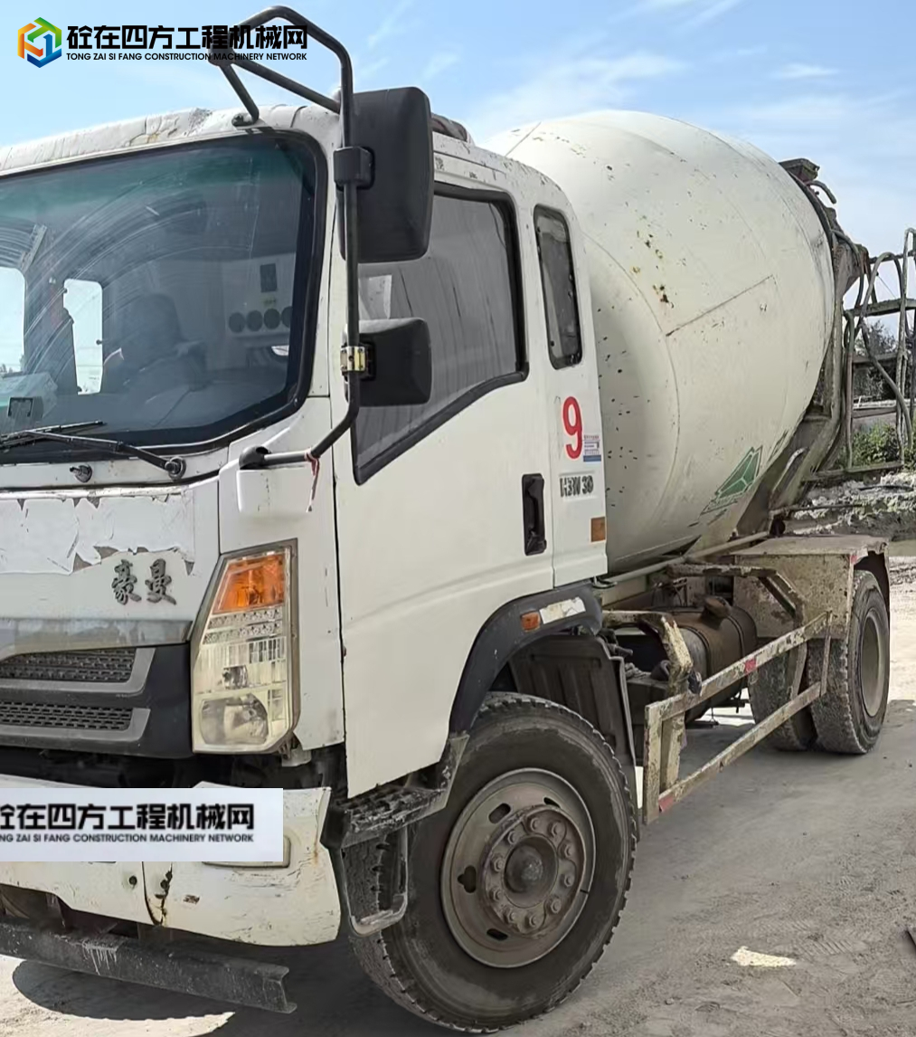 https://images.tongzsf.com/tong/truck_machine/20250804/16890105da9913.jpg