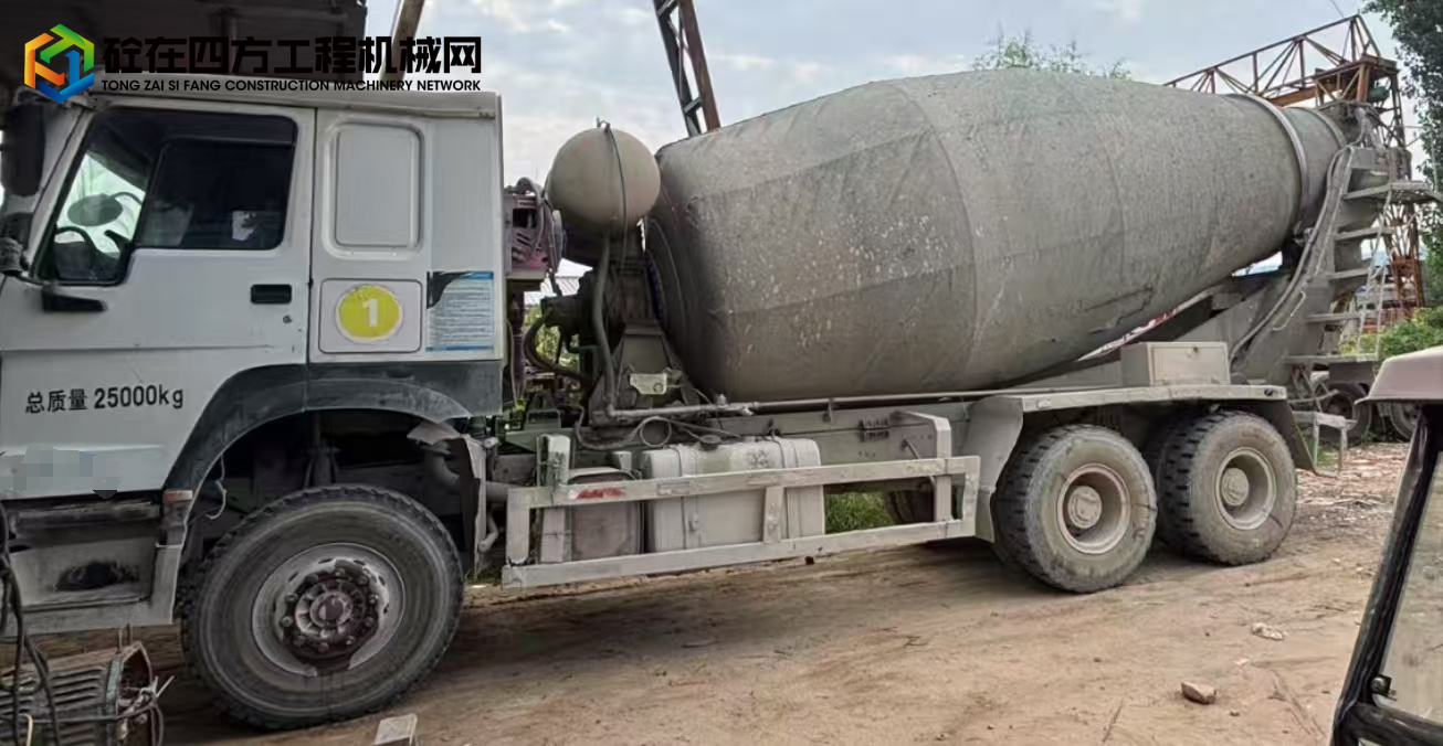 https://images.tongzsf.com/tong/truck_machine/20250804/1689027e18de2b.jpg