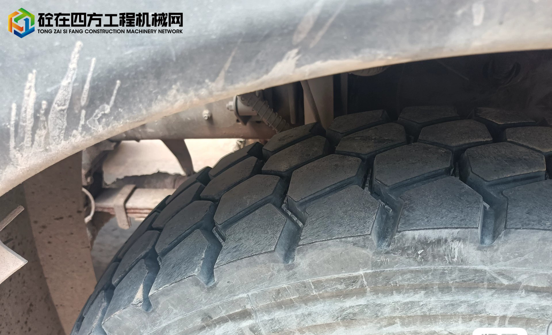 https://images.tongzsf.com/tong/truck_machine/20250804/16890665f6a76c.jpg