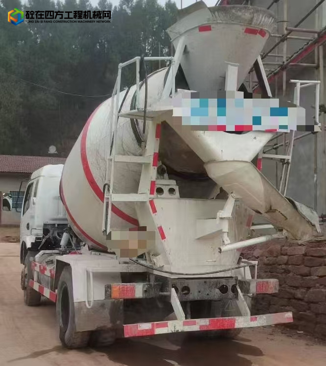 https://images.tongzsf.com/tong/truck_machine/20250805/16891b9711159a.jpg