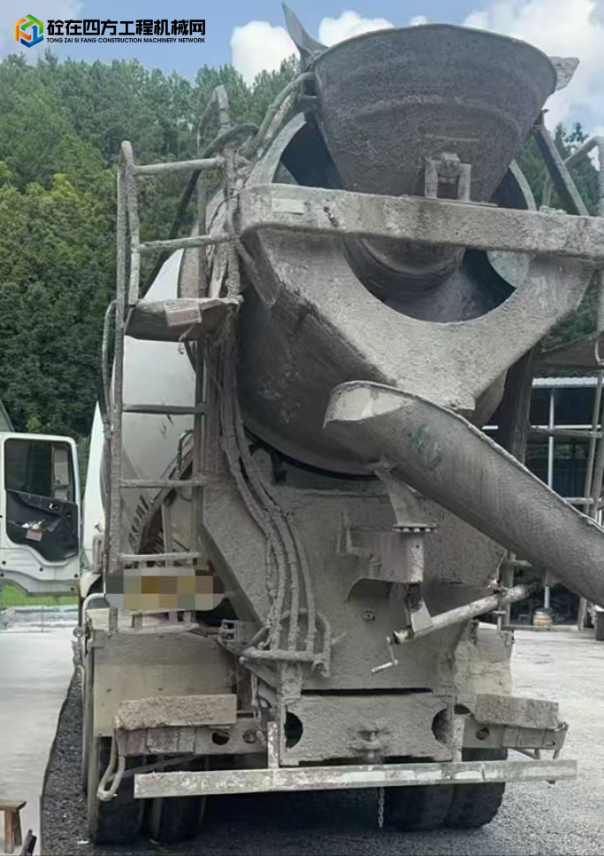 https://images.tongzsf.com/tong/truck_machine/20250805/16891c3363a118.jpg