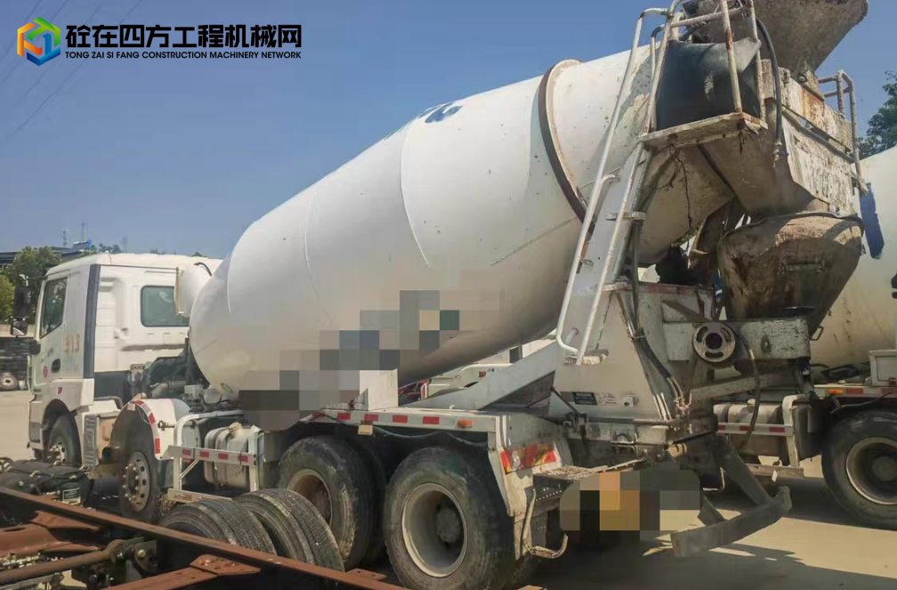 https://images.tongzsf.com/tong/truck_machine/20250806/16892b3f30d778.jpg