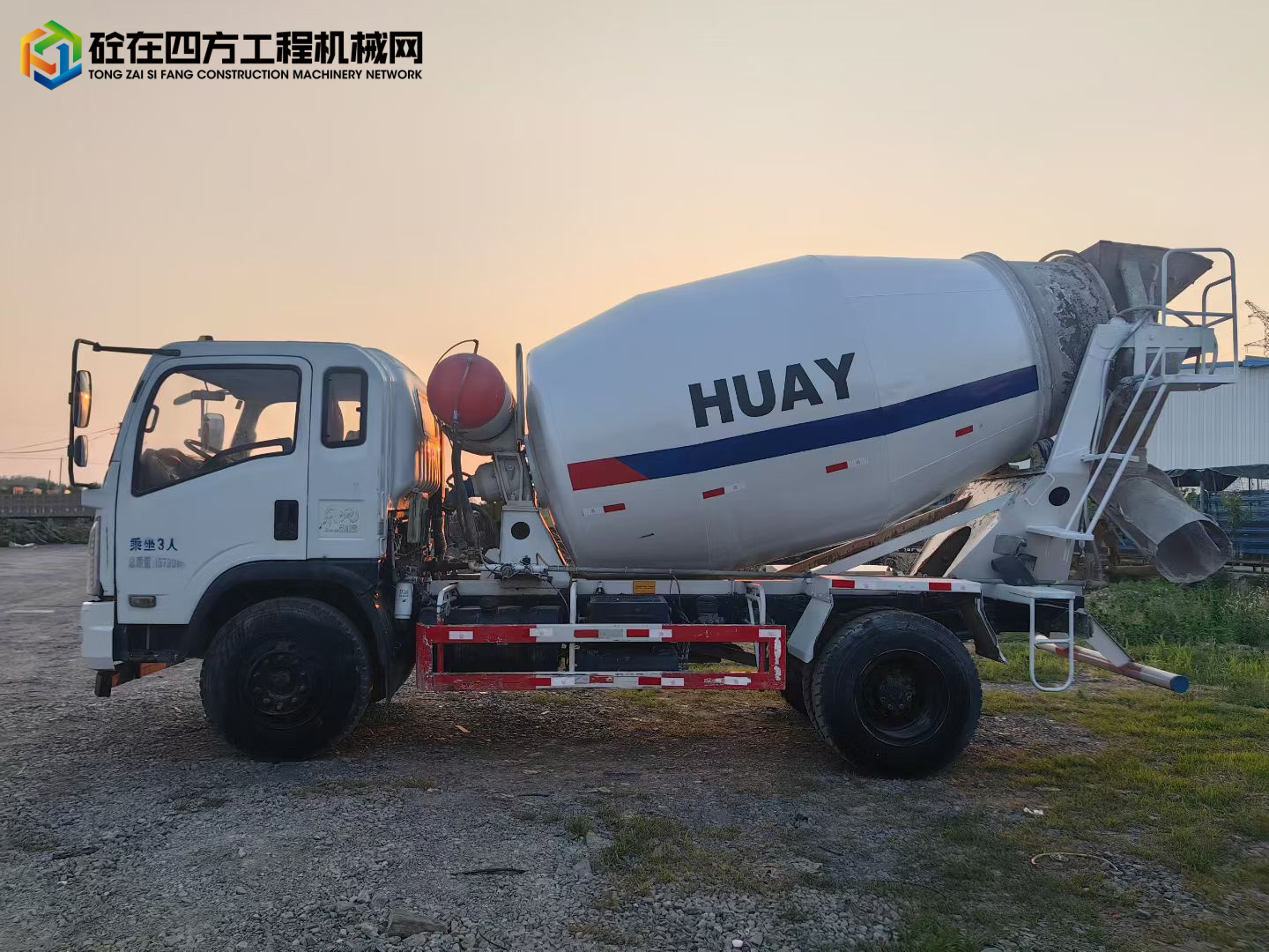 https://images.tongzsf.com/tong/truck_machine/20250807/1689448b01729e.jpg