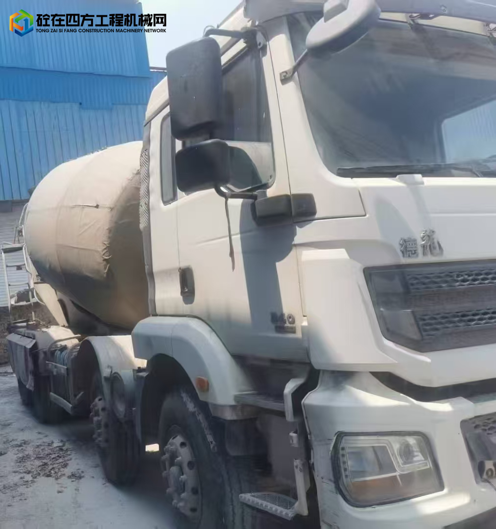 https://images.tongzsf.com/tong/truck_machine/20250808/1689555bec778f.jpg