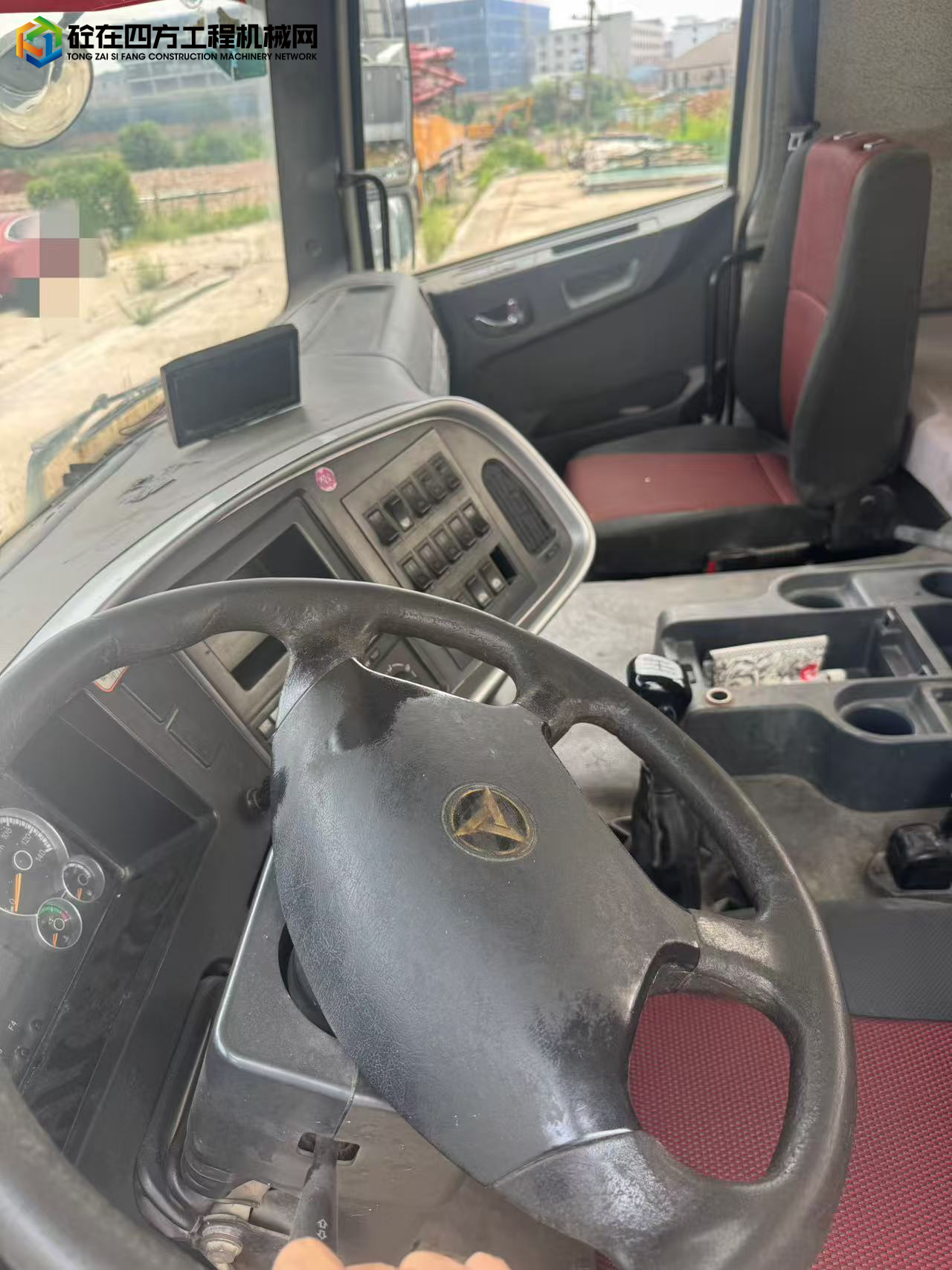 https://images.tongzsf.com/tong/truck_machine/20250808/16895a7c79b8f9.jpg