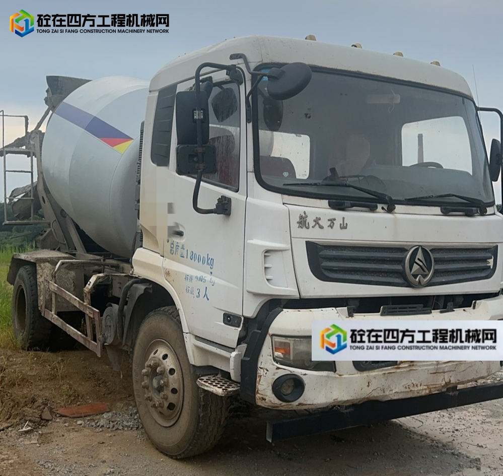 https://images.tongzsf.com/tong/truck_machine/20250808/16895bfb29f595.jpg