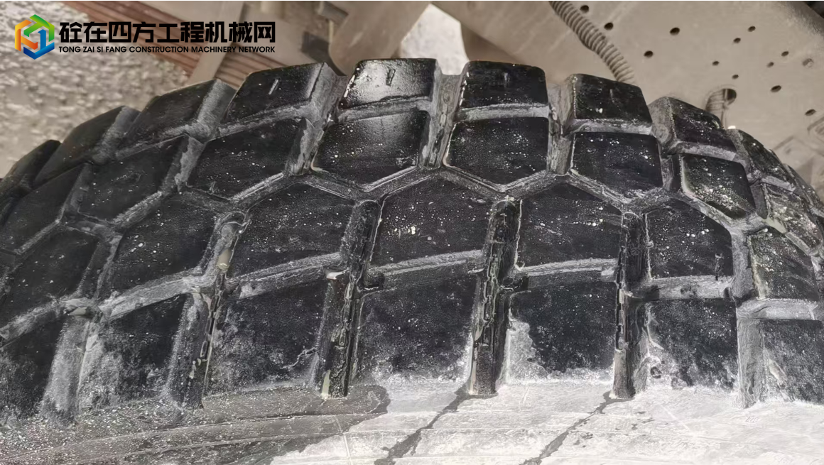 https://images.tongzsf.com/tong/truck_machine/20250811/16899885c2977b.png