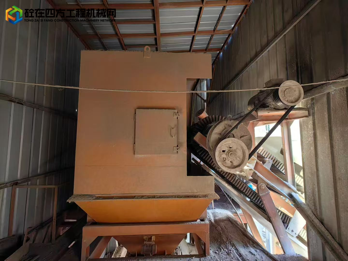 https://images.tongzsf.com/tong/truck_machine/20250811/168998d7c86bf3.jpg