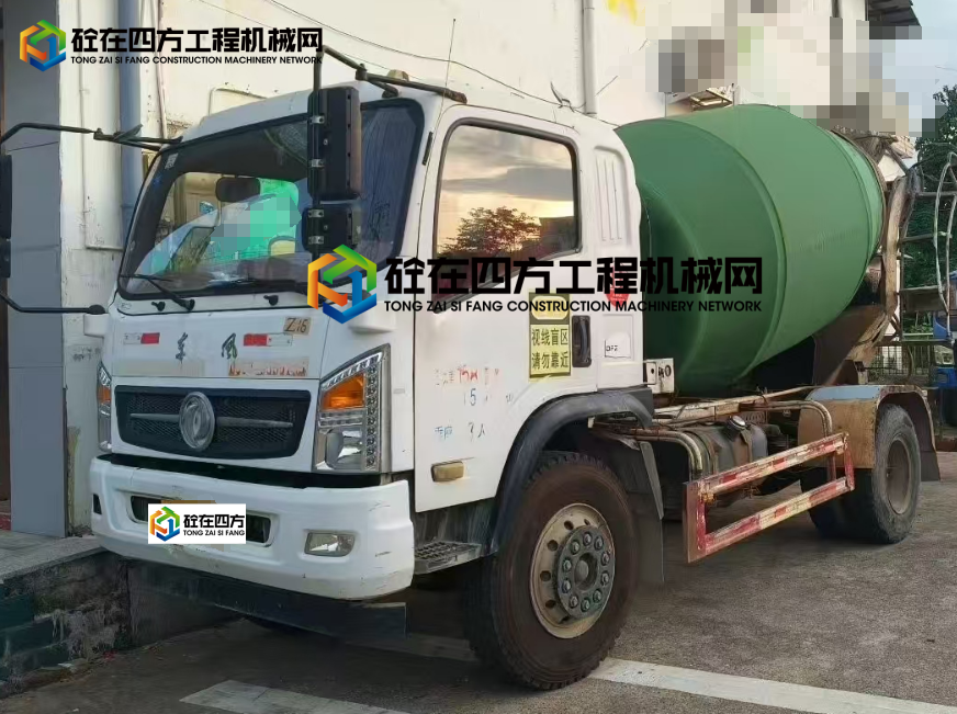 https://images.tongzsf.com/tong/truck_machine/20250811/16899bd5460aae.png
