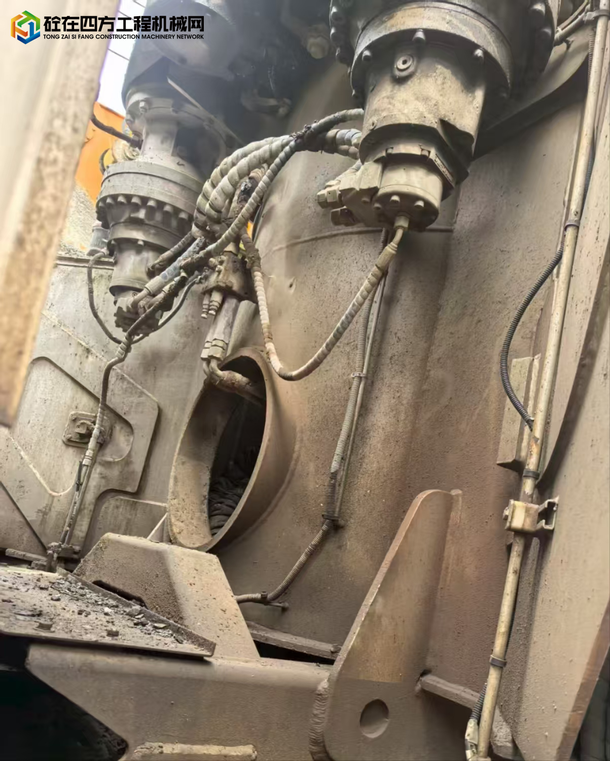https://images.tongzsf.com/tong/truck_machine/20250812/1689a95bbe0f2e.jpg