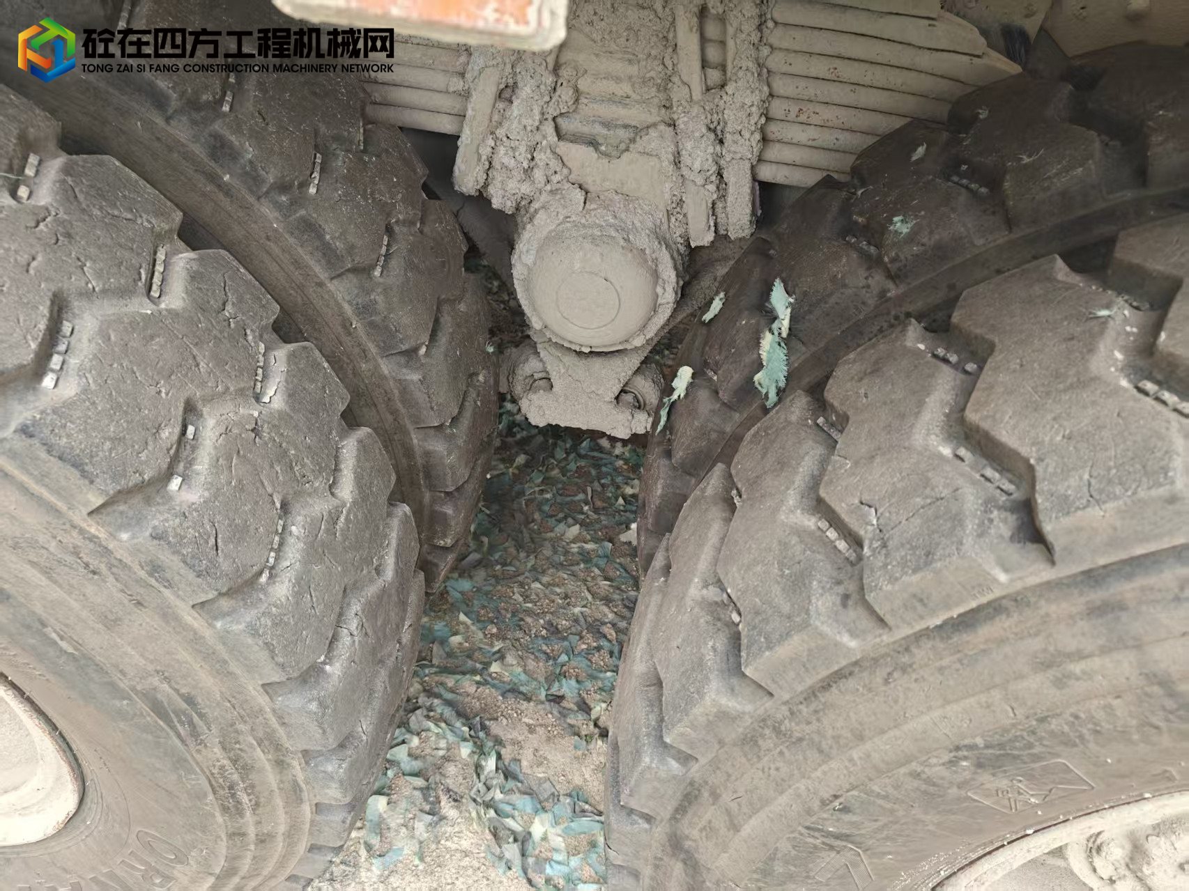 https://images.tongzsf.com/tong/truck_machine/20250812/1689a9d6eec356.jpg