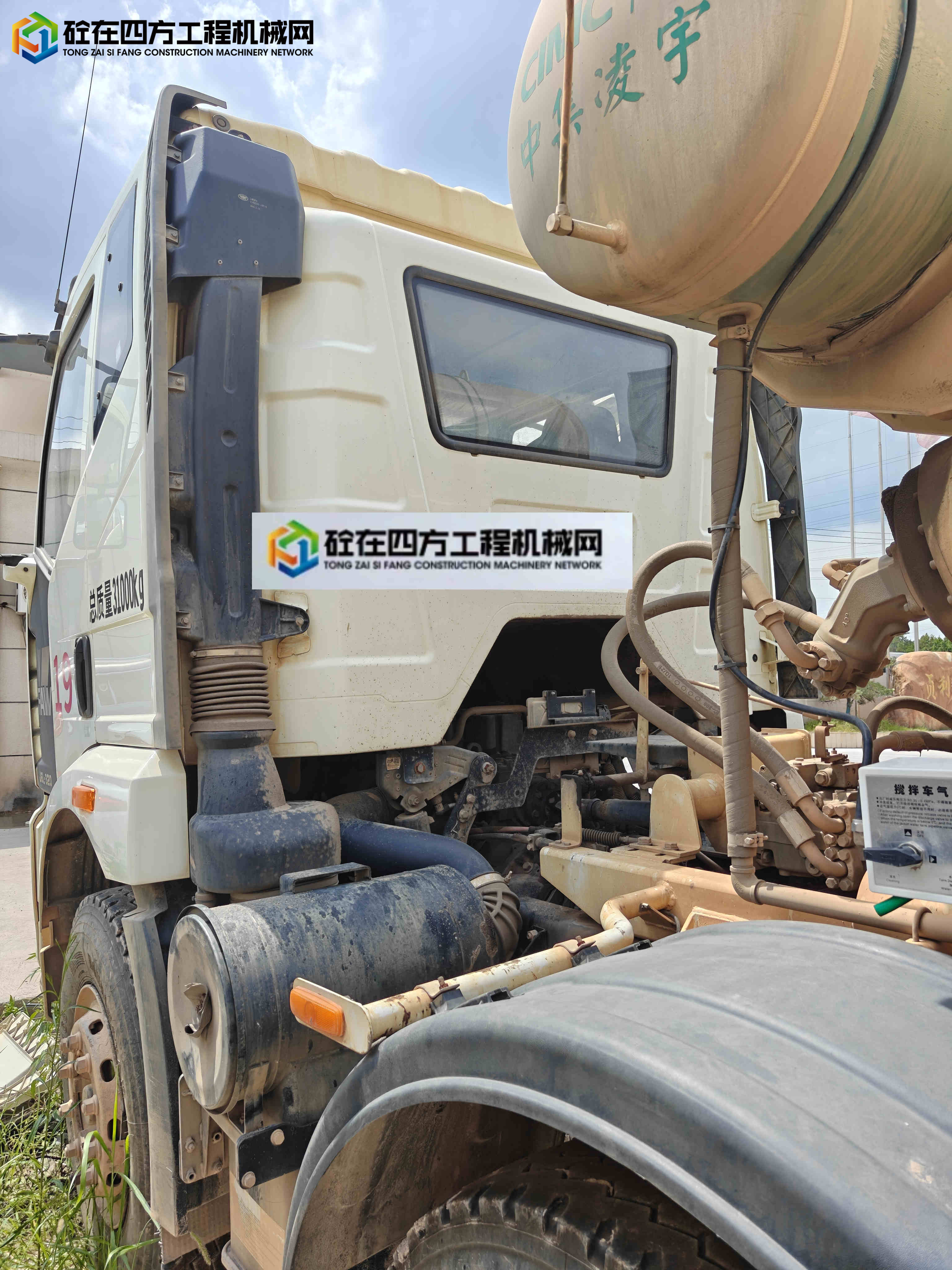 https://images.tongzsf.com/tong/truck_machine/20250812/1689ab1e69fdaf.jpg