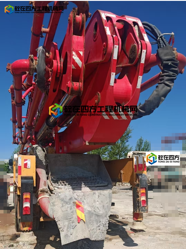 https://images.tongzsf.com/tong/truck_machine/20250813/1689bea16356b4.png