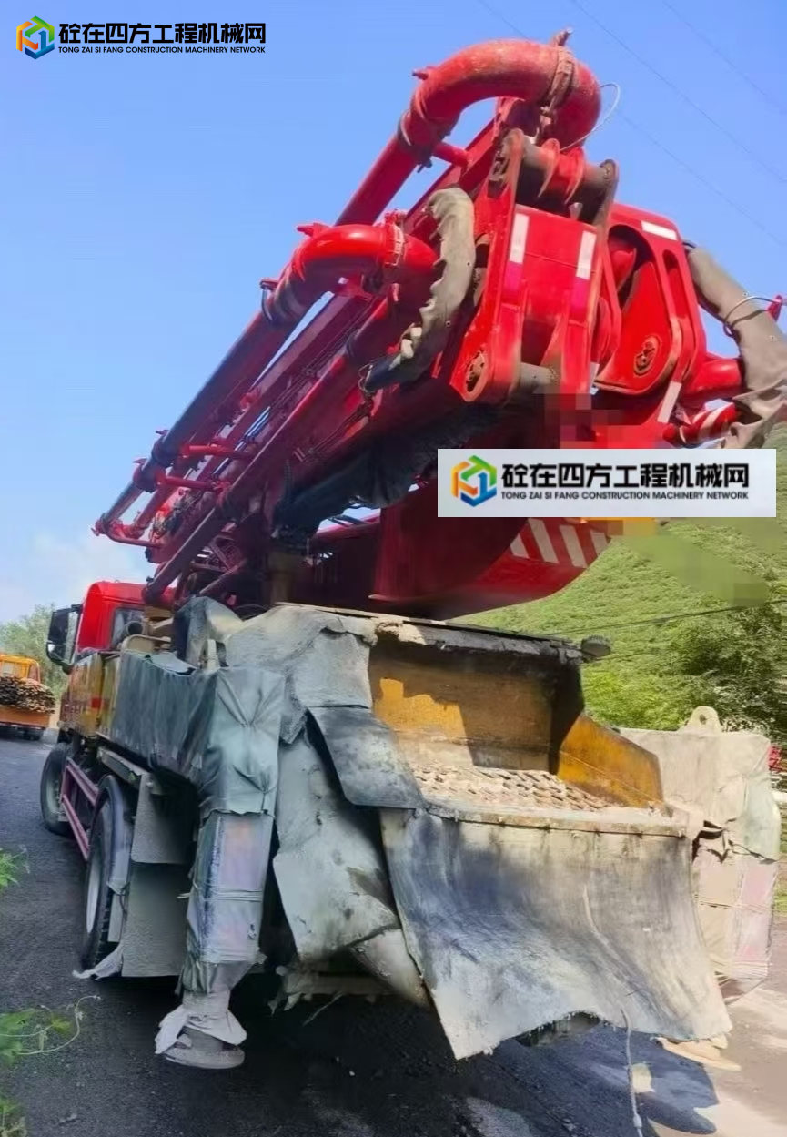 https://images.tongzsf.com/tong/truck_machine/20250813/1689bf47787722.jpg