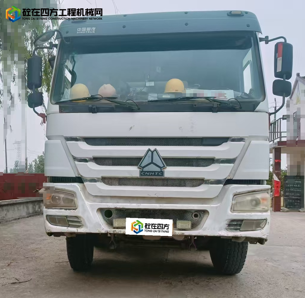 https://images.tongzsf.com/tong/truck_machine/20250813/1689c48275cac0.jpg