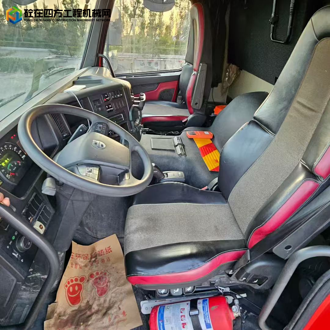 https://images.tongzsf.com/tong/truck_machine/20250814/1689d4d2a42dc6.jpg