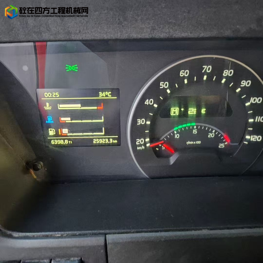 https://images.tongzsf.com/tong/truck_machine/20250814/1689d4d2cccc6b.jpg