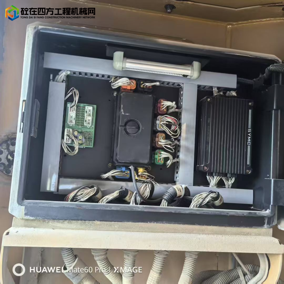 https://images.tongzsf.com/tong/truck_machine/20250814/1689d5a541f45c.jpg