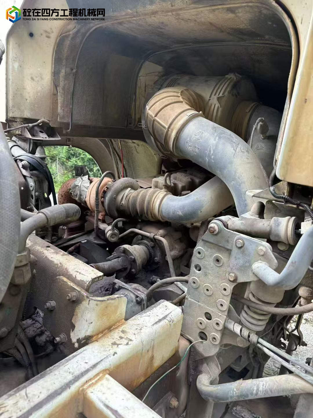 https://images.tongzsf.com/tong/truck_machine/20250815/1689e9f1d4f5c2.jpg