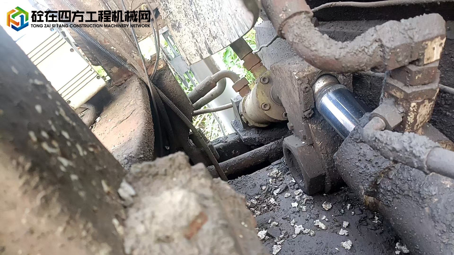 https://images.tongzsf.com/tong/truck_machine/20250818/168a29c1c2e006.jpg