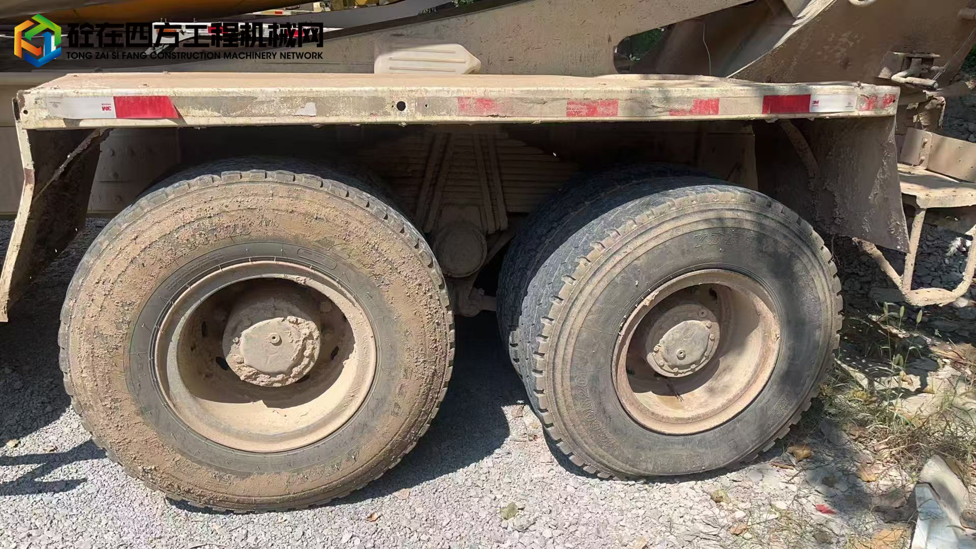 https://images.tongzsf.com/tong/truck_machine/20250818/168a2c49c40a16.jpg