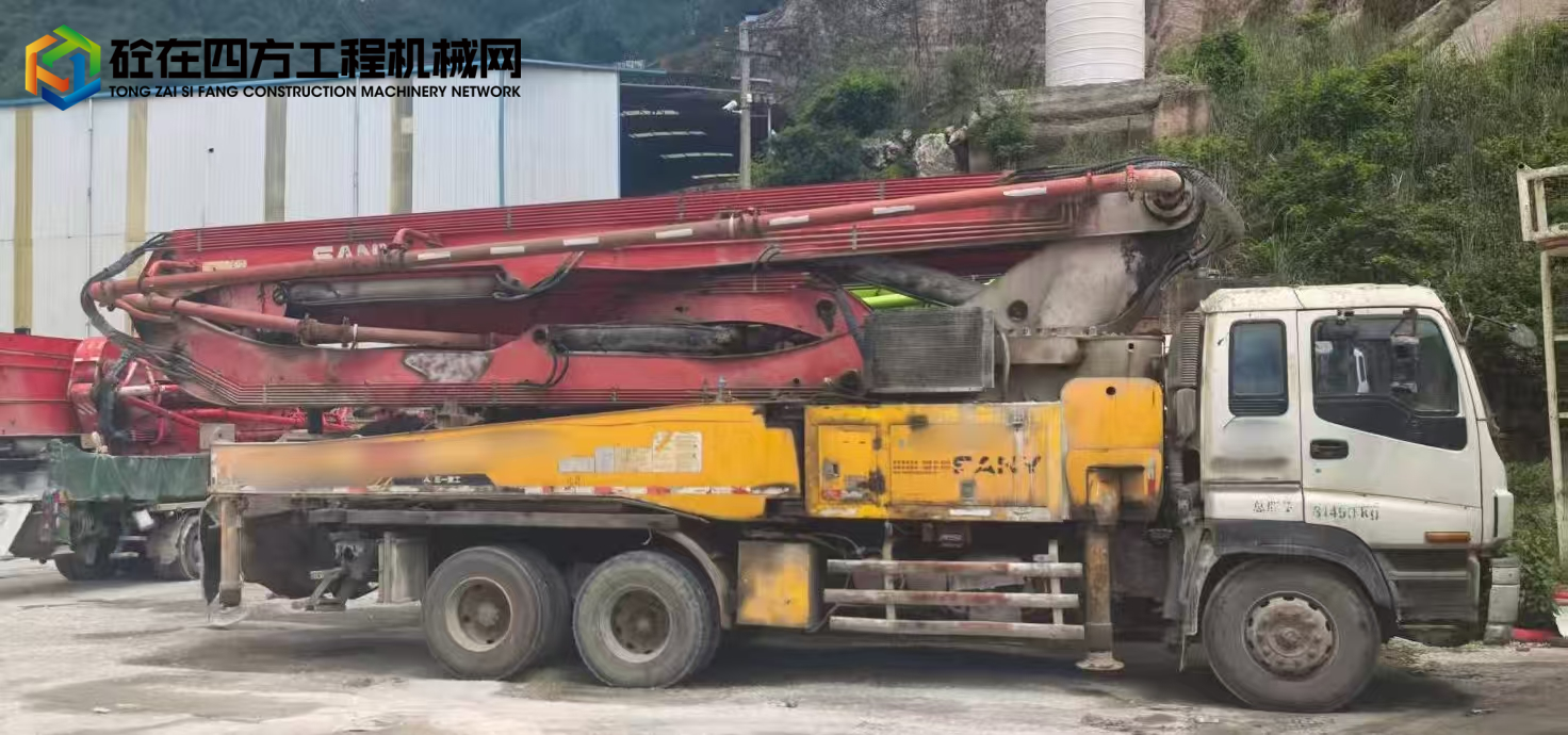 https://images.tongzsf.com/tong/truck_machine/20250818/168a2da1ea91a4.jpg