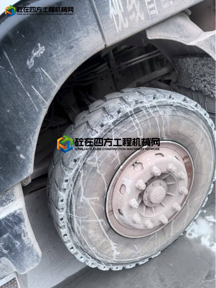 https://images.tongzsf.com/tong/truck_machine/20250819/168a423a907203.png