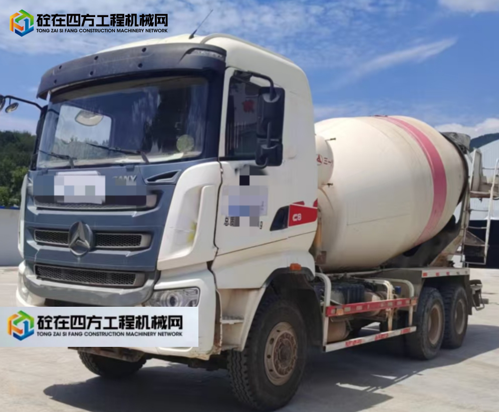 https://images.tongzsf.com/tong/truck_machine/20250819/168a42c2f2a1a0.jpg