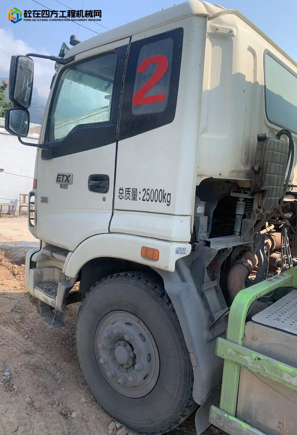 https://images.tongzsf.com/tong/truck_machine/20250820/168a5643add7b1.png
